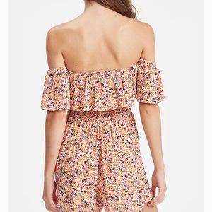 Juniors printed Romper Size Xl NWT